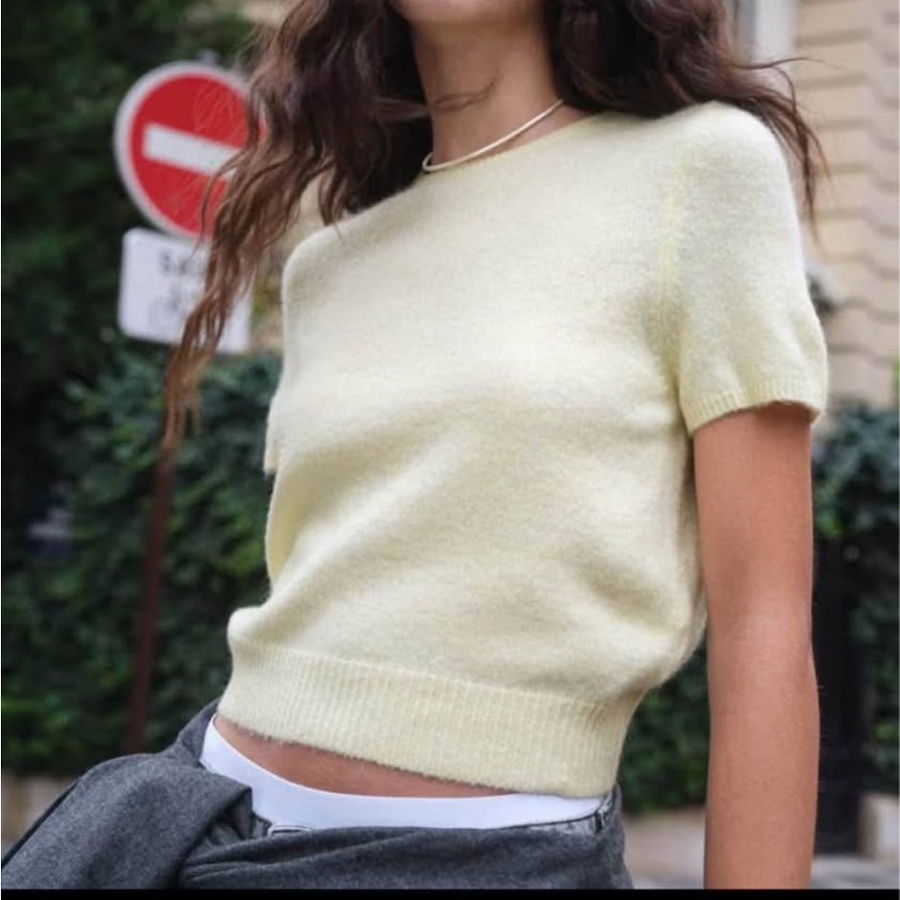 Soft Yellow Short Sleeve Sweater
